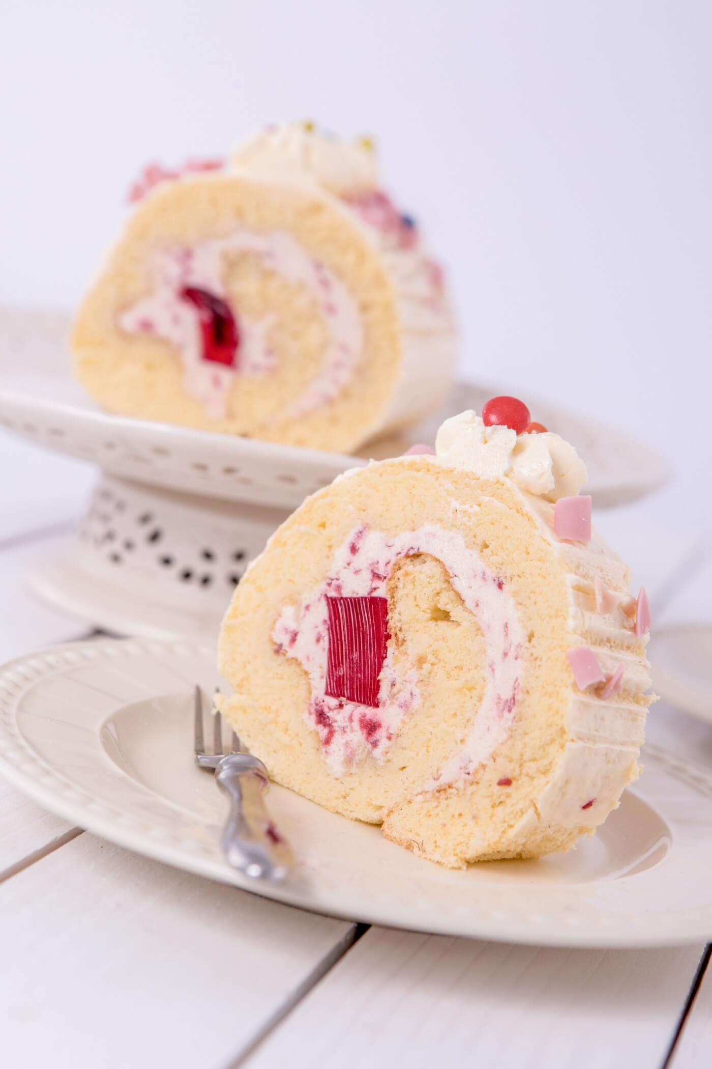 Rolada Truskawkowa lub Malinowa